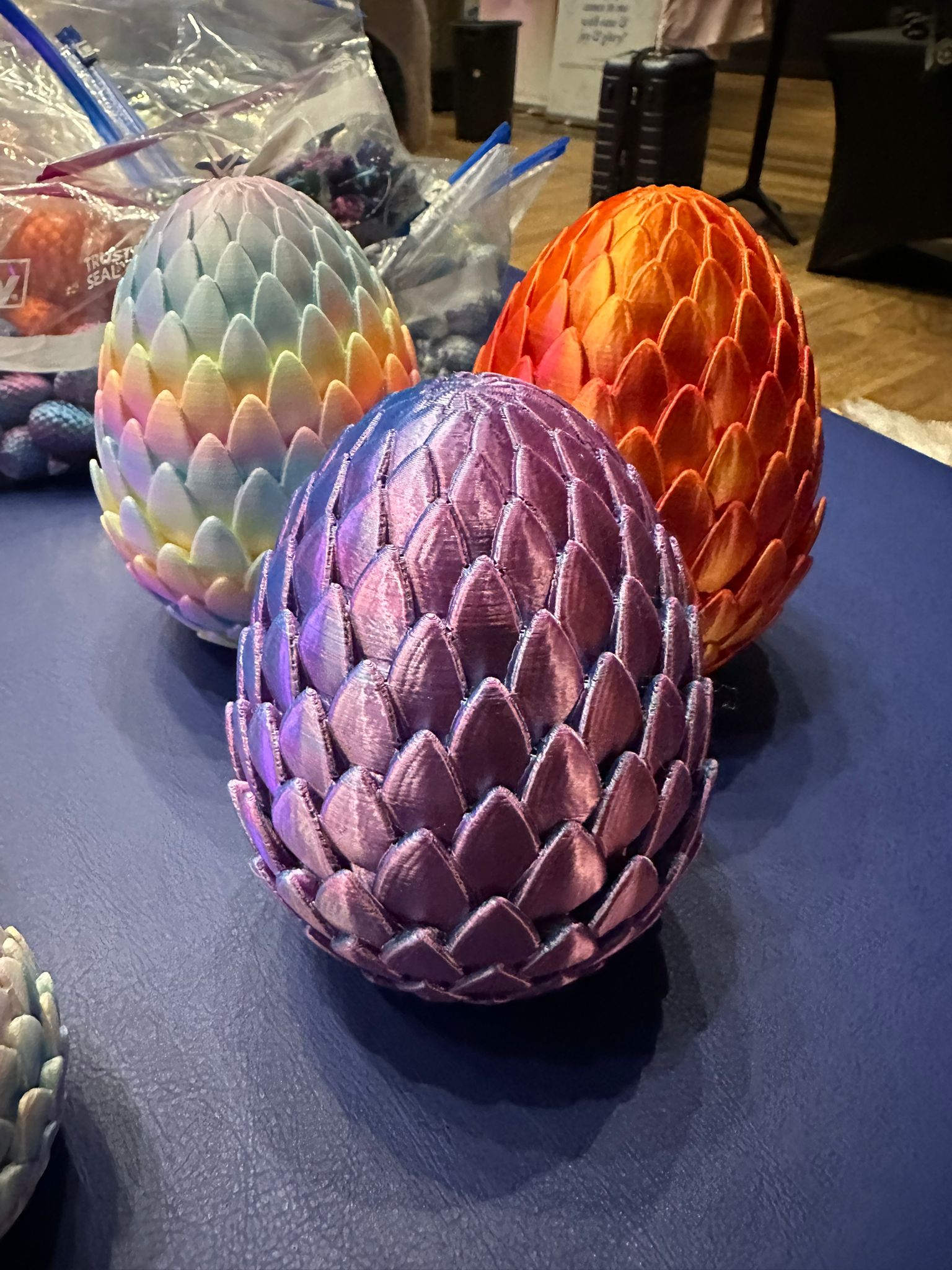 Huevo de Escamas con Dragón (grande) - IP