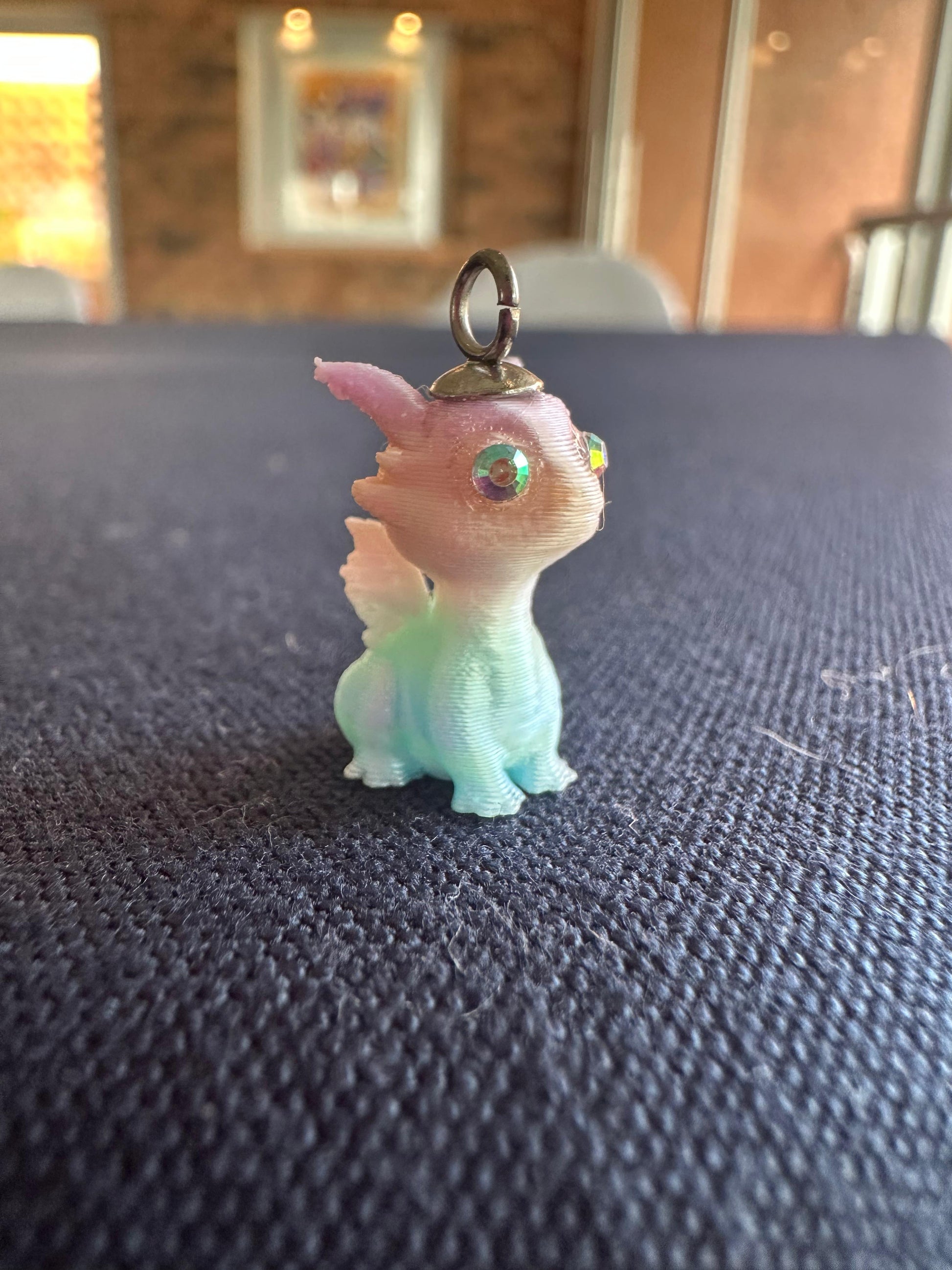 Dije de dragón/unicornio diminuto - IP